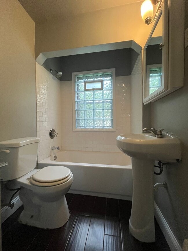 Photo - 3743 N Newton Ave