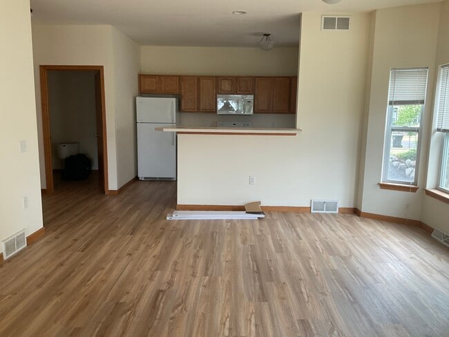 Photo - 3044 Providence St