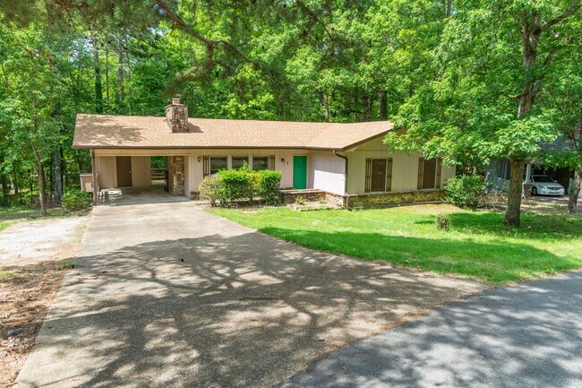 Photo - Adorable 3 bedroom, 2 bathroom home in Sal...