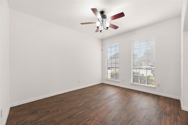 Photo - 1810 Candle Light Ct