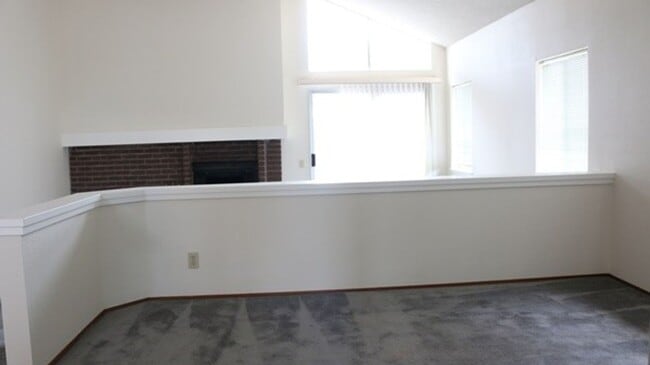 3591 Woodley Dr