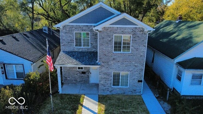 Building Photo - 528 N Elder Ave