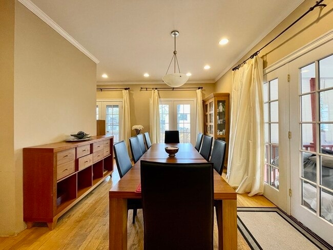 Photo - 155 Amory St