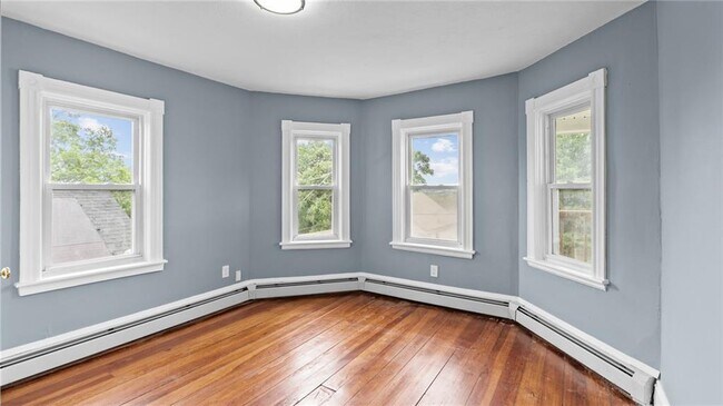 Photo - 168 Devonshire St