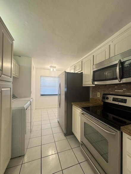 Photo - 2018 SW 29th Ct Unit 06B2