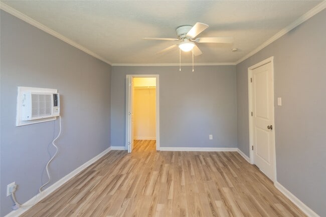 Photo - 1840 Ollie St
