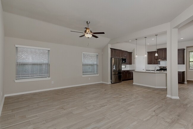 Photo - 151 Silva Creek Trl