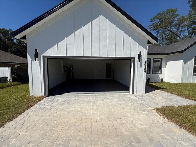 2625 162nd Ln
