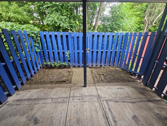 Photo - 640 Hollace St