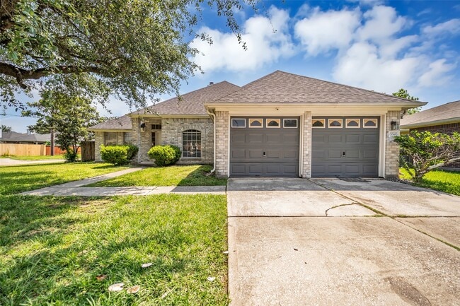 Building Photo - 1046 Willersley Ln