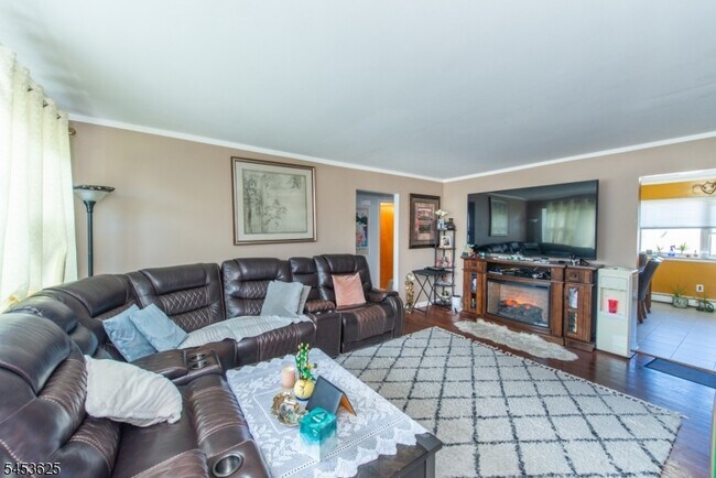 Photo - 20 Halsey Ave Unit 18