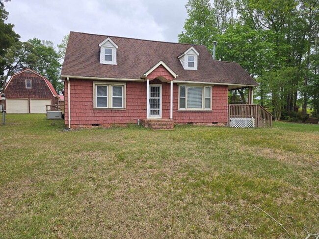 Building Photo - 844 Old Church Rd