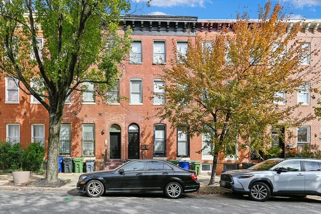 Photo - 1324 W Lombard St