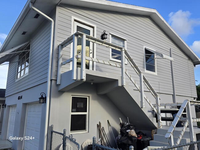 Building Photo - 4314 Potomac Ave Unit 2