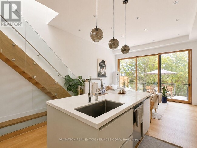 Photo - 19a Linton Ave