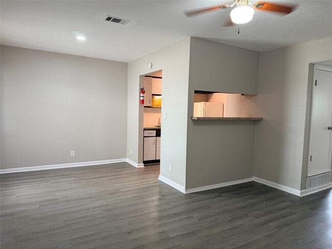 Photo - 2101 6th Ave N Unit 6