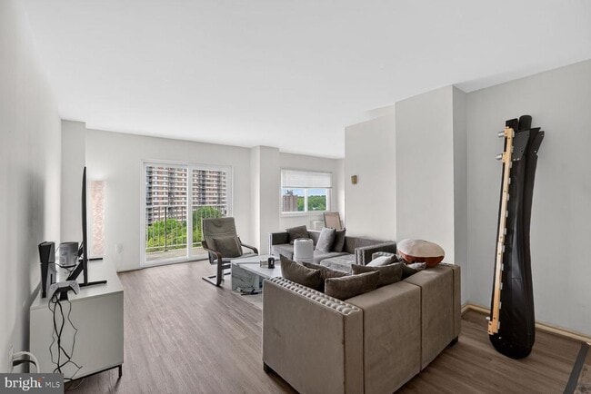 Building Photo - 1111 University Blvd W Unit 909-A