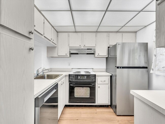 Photo - 9470 Poinciana Pl Unit 303