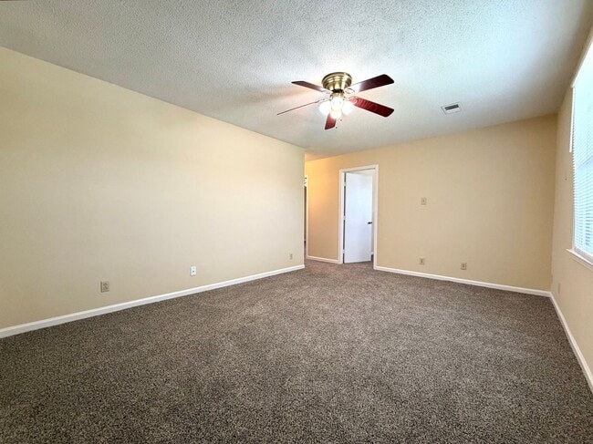 Photo - Bancroft Circle Apartments Unit 758 C