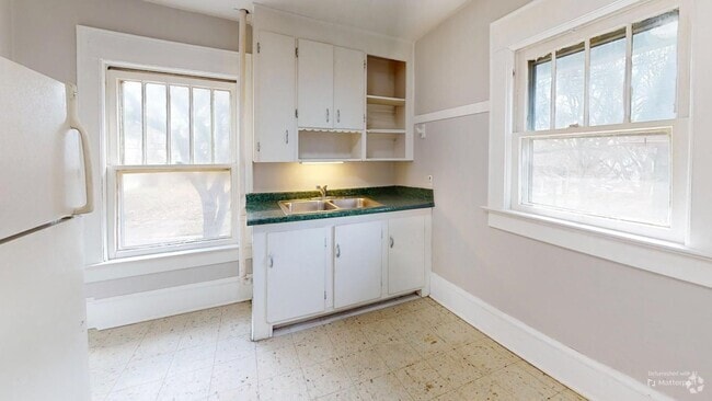 Building Photo - 2196 6th St SW Unit 2196 6th St SW - Up Rental