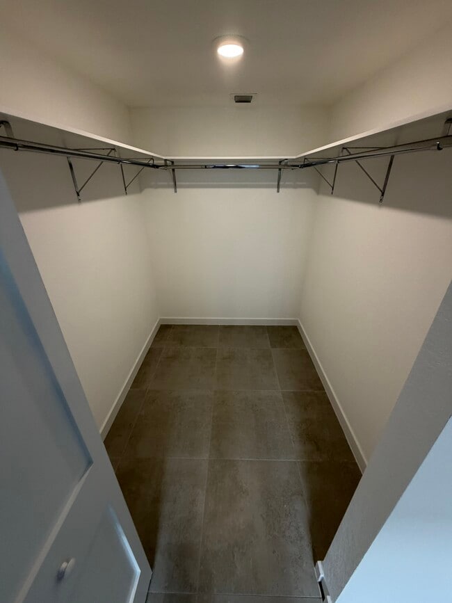 Photo - 1942 Taylor St Unit B1