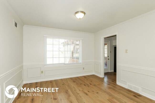 Photo - 8018 Cross Village Dr