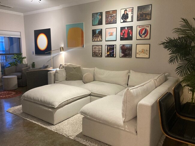 Building Photo - 1803 Broadway Unit 609