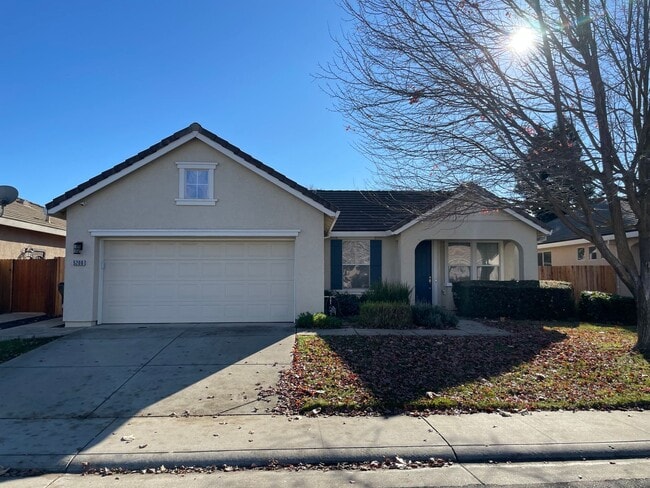 Photo - NICE SINGLE STORY 3 BED & 2 BATH HOME IN ELK GROVE!