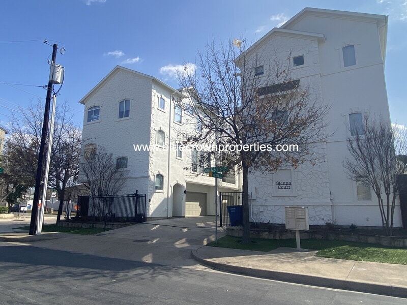 Photo - 1533 Sienna Court