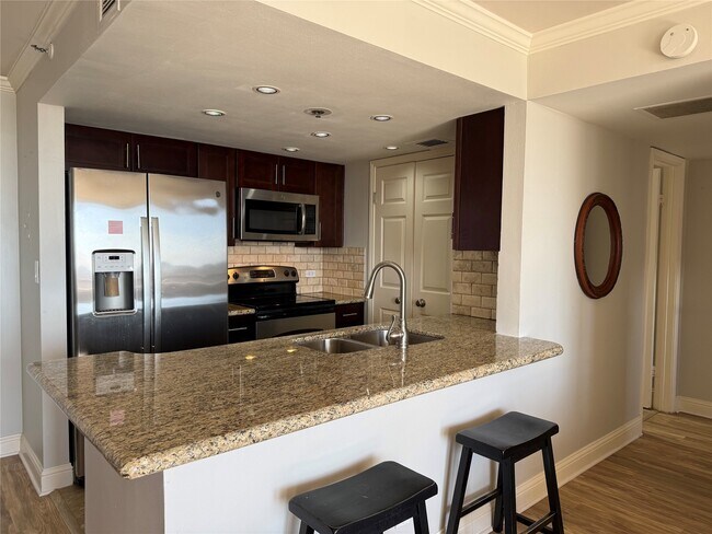 Photo - 3525 Sage Rd Unit 1217