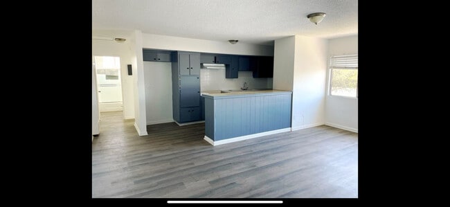 Building Photo - 4240 S Figueroa St Rental