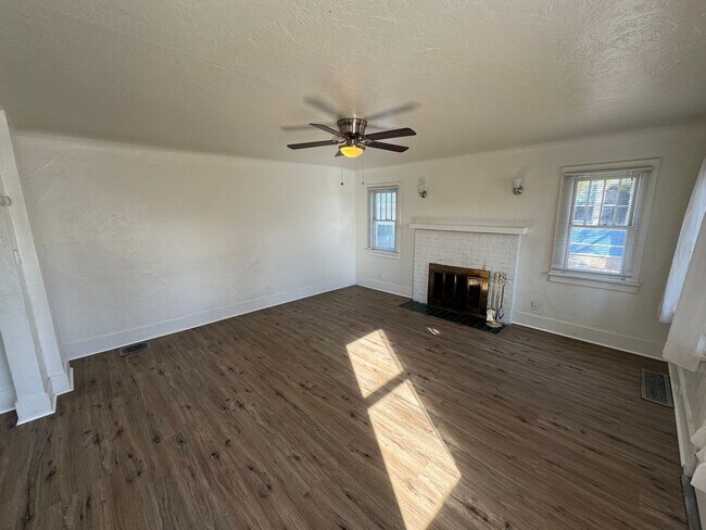 Photo - Centrally located 2 bedroom house