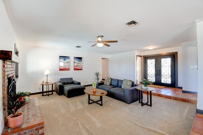 Photo - Paradise Palms – No neighbors behind you –...