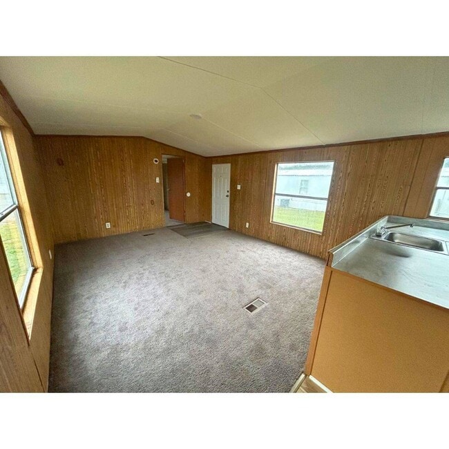 Photo - 308 Walker Ct House