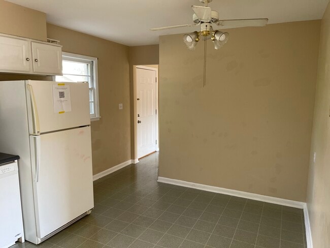 Photo - 3615 Kennedy Dr