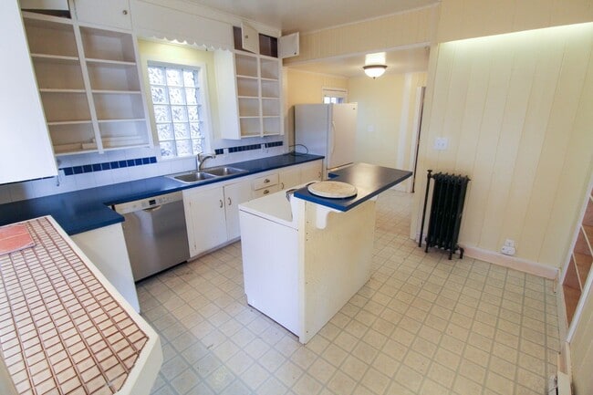 Photo - 1212 S Oak St Unit #2