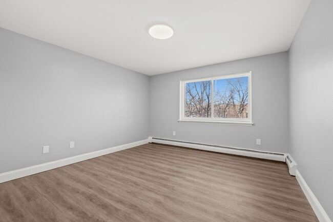 140 Silver Ln