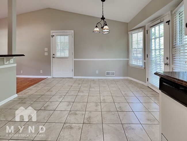 Photo - 2475 Suncrest Ct