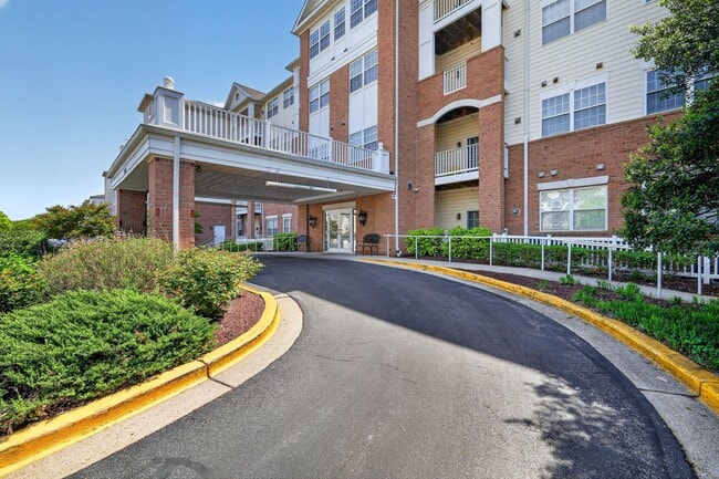 Photo - 2605 Chapel Lake Dr Unidad 310