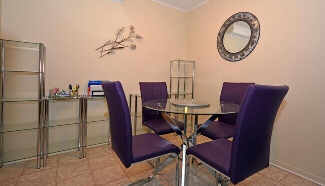 Photo - 294-300 Main Avenue