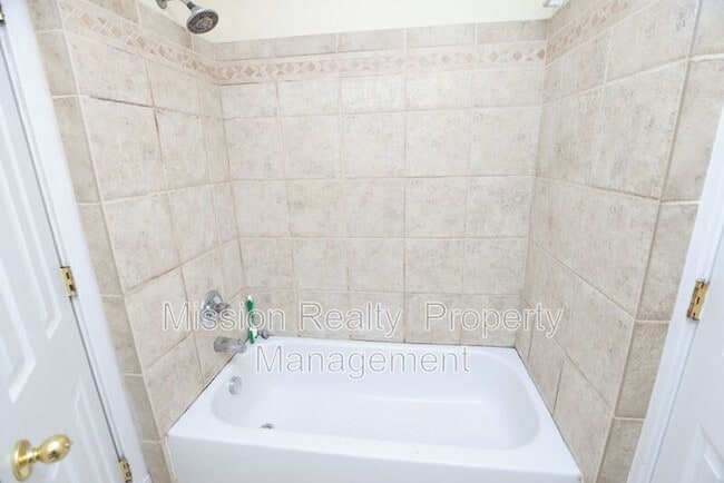 Photo - 1400 Bainbridge St Unit B