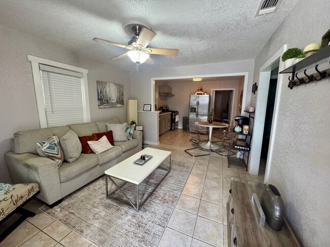 Photo - Harlandale 3 bedroom, 2 bath