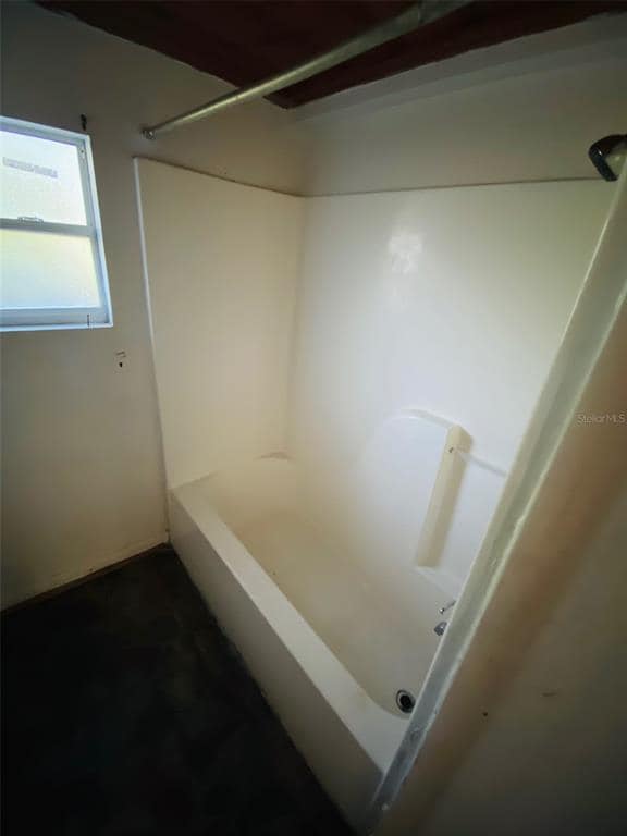 Building Photo - 100 4th St