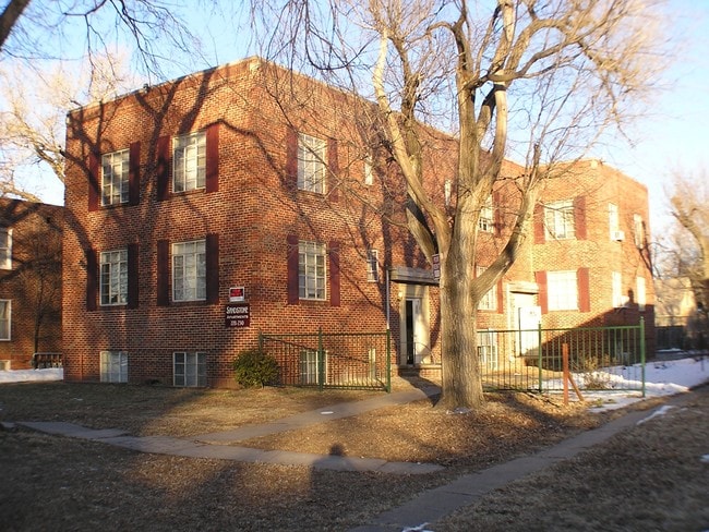 Photo - Douglas Heights Apartments
