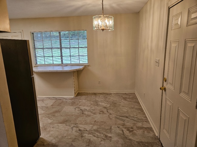 Photo - 2835 Glenderry St