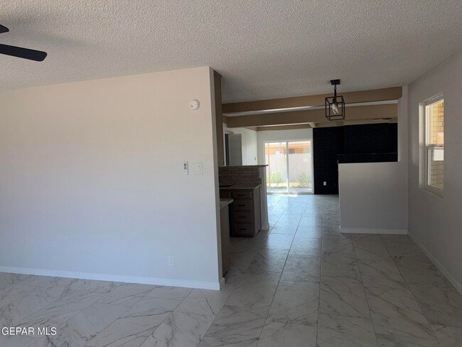 Photo - 8104 Dempsey Ave