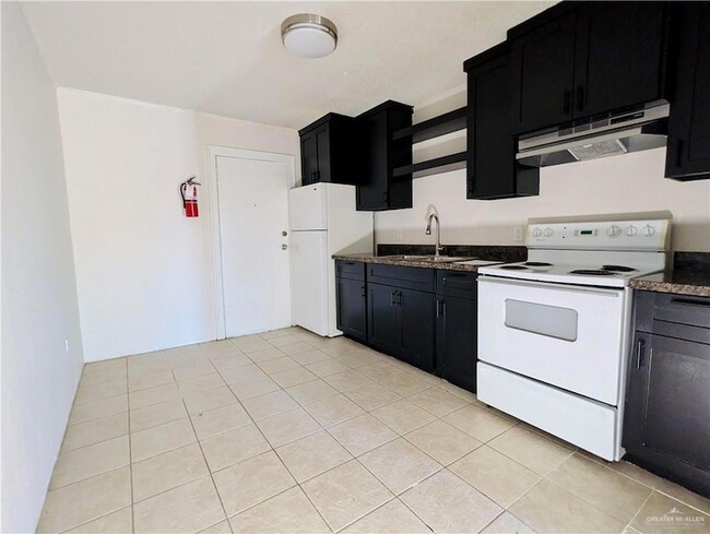 Photo - 1811 Perkins Ave Unit 1