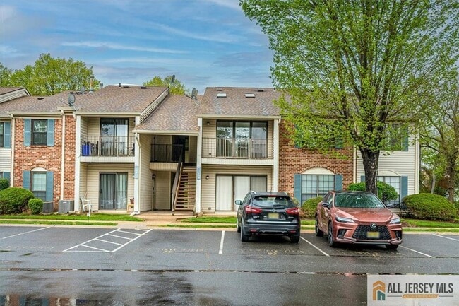 Building Photo - 64 Taylor Dr Unit 3212