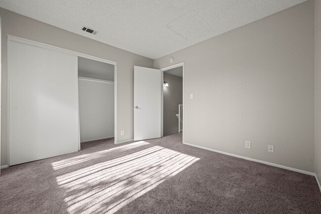 Woodlands West Townhomes