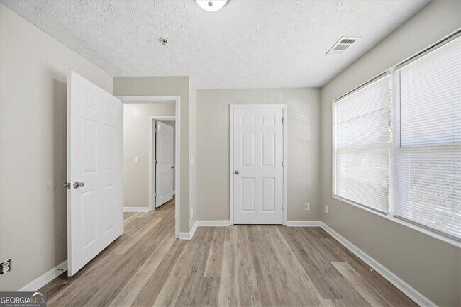 Photo - 8201 Fairington Ridge Cir